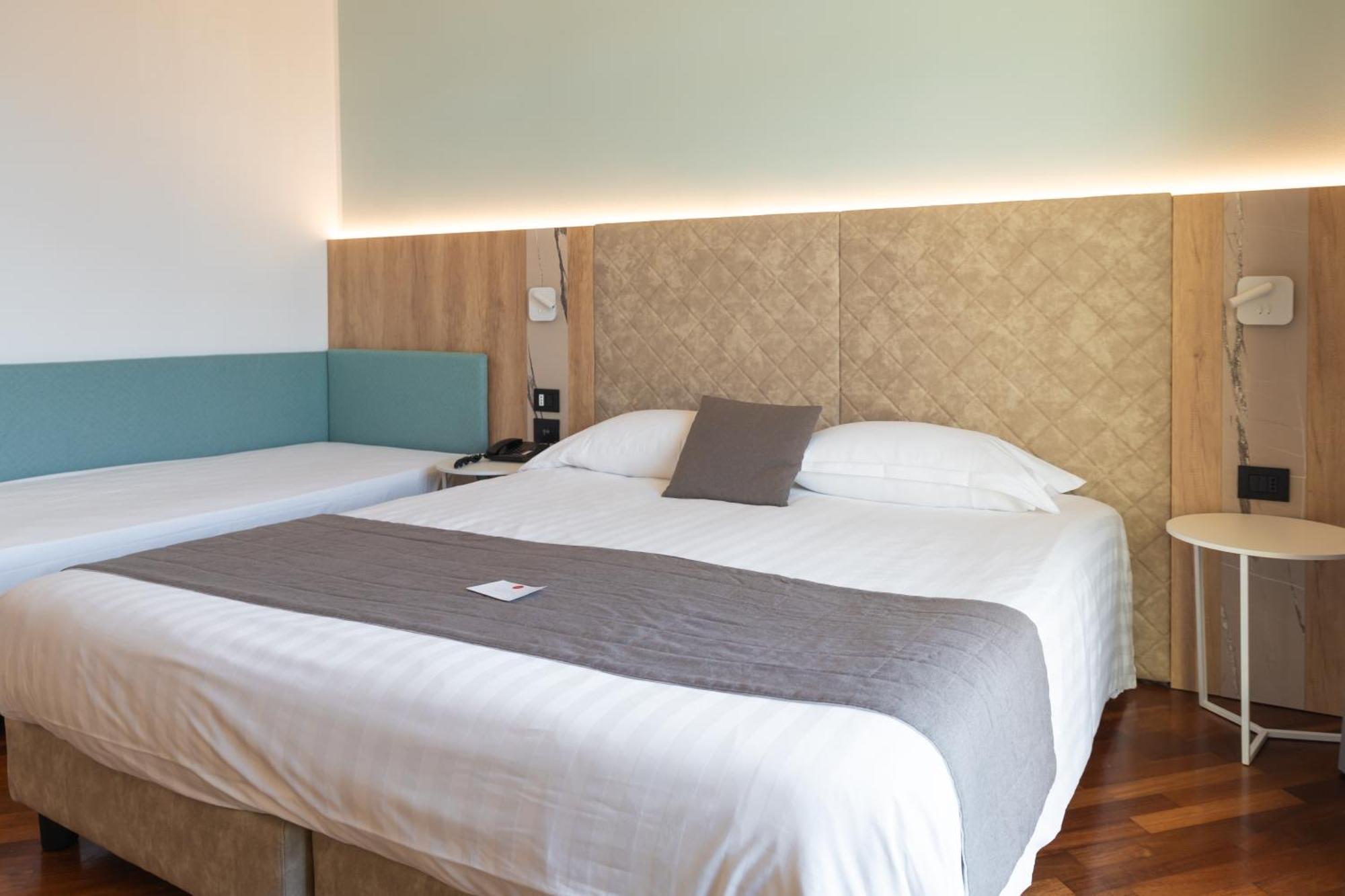 Parigi & Hotel 4*